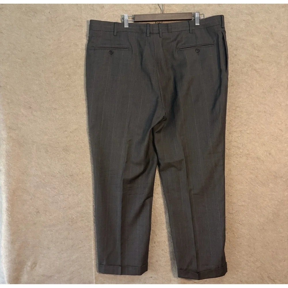 Jos A Bank Wool Suit Men 50R (52